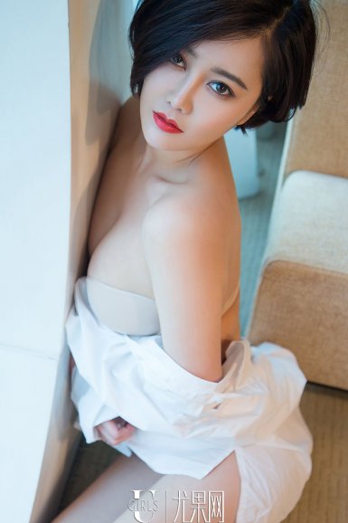 “九游体育官网”“小上海”夜间文化风景线 “深夜书房”里的读书人(图3) 九游体育app